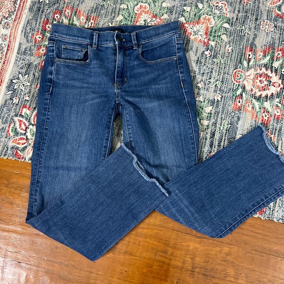Ann Taylor modern raw frayed hem denim jeans - Picture 1 of 8